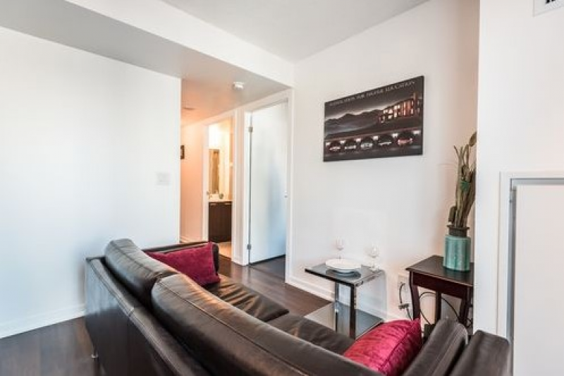 The Life Suites - Luxury Furnished Condos Toronto - Furnished Condo In City Center