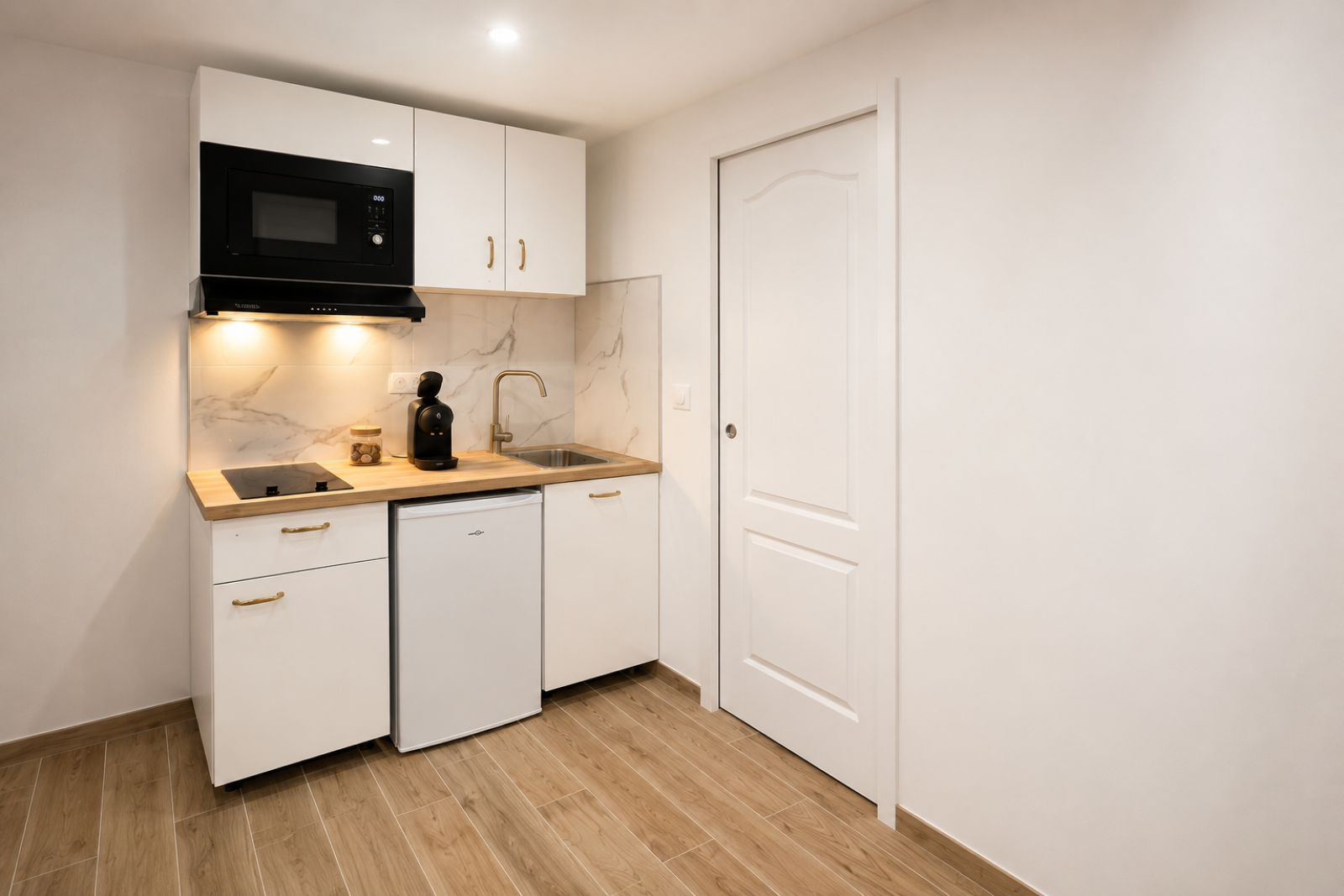 Studio Tout Équipé à Rouen — salle de bain privative