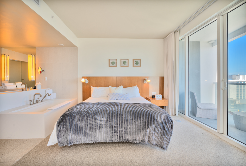 STRS - W Fort Lauderdale - 1203