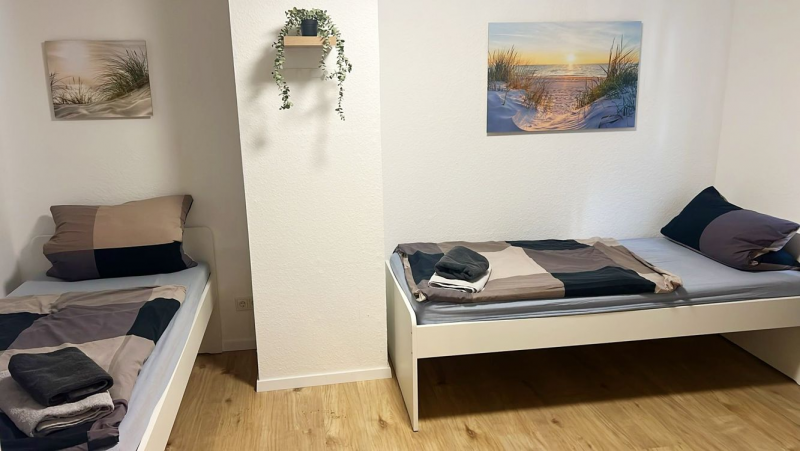 picture 1