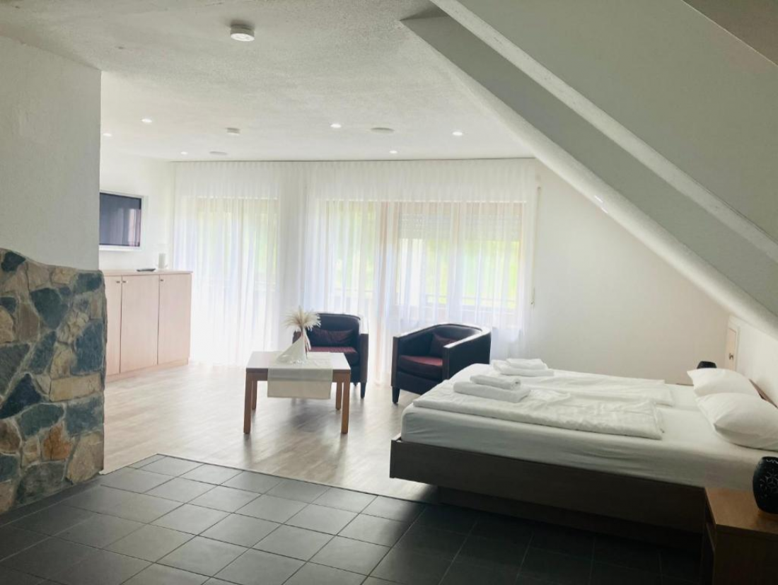picture 1